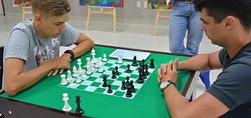 Biblioteca terá Clube de Xadrez para ensinar o jogo e para prática de jogadores intermediários